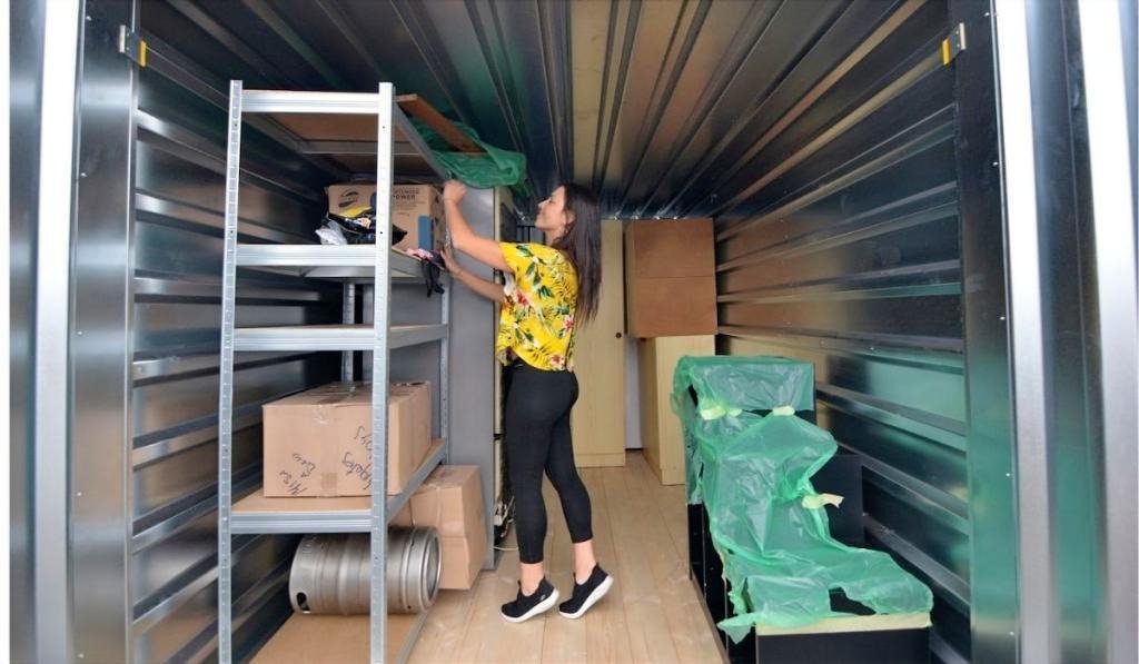 Self storage chodba